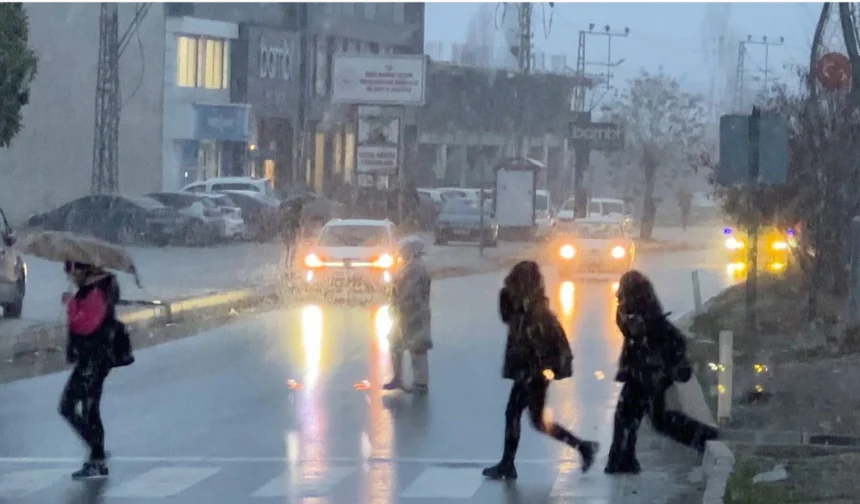 Meteoroloji’den Malatya’ya sağanak ve yıldırım uyarısı