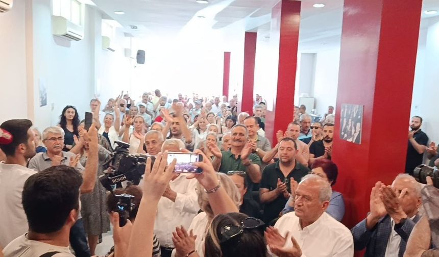 Görevden alınan başkan: "Özgür Özel ve Veli Ağbaba ile devam"