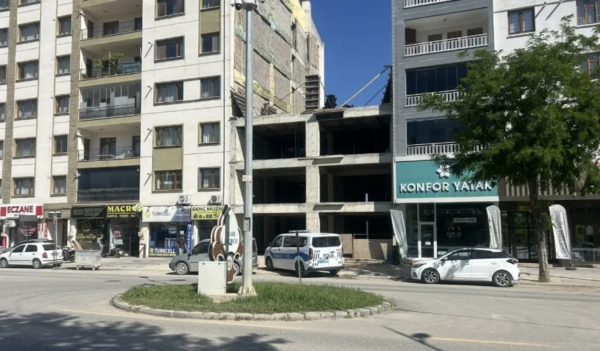 Malatya'da yerinde dönüşüm inşaatında korkutan kaza!