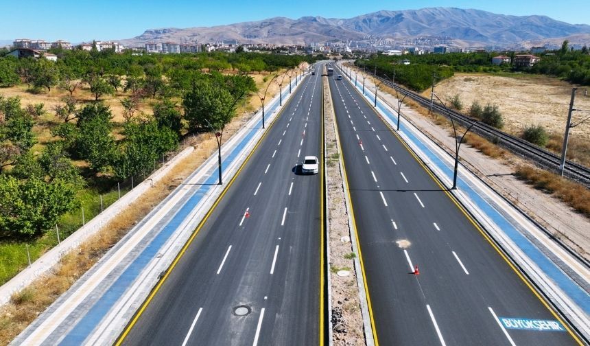 Malatya’yı doğuya ve batıya bağlayan ana arterde dev adım: 10'u bitti, 10'u yolda