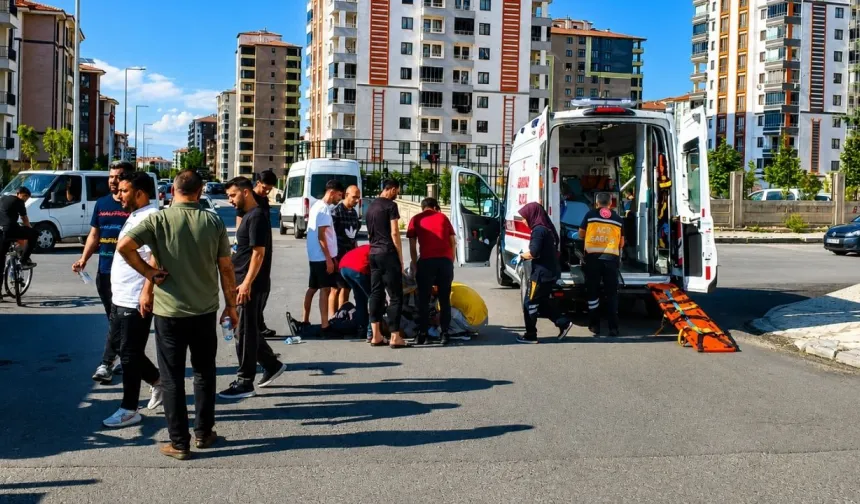 Tandoğan’da otomobil ile motosiklet çarpıştı: 1 yaralı