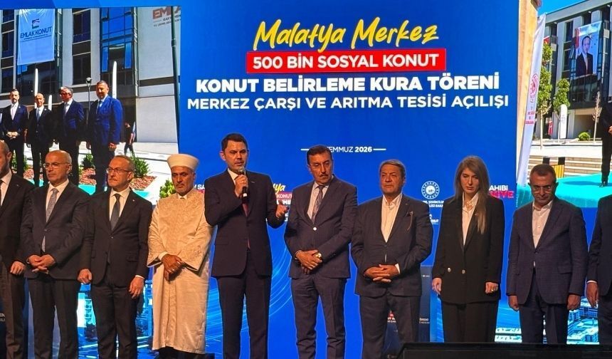 Bakan Kurum’dan Malatya’da siyasi duruş dersi: “Gelsinler bu iş nasıl yapılırmış yerinde görsünler!”