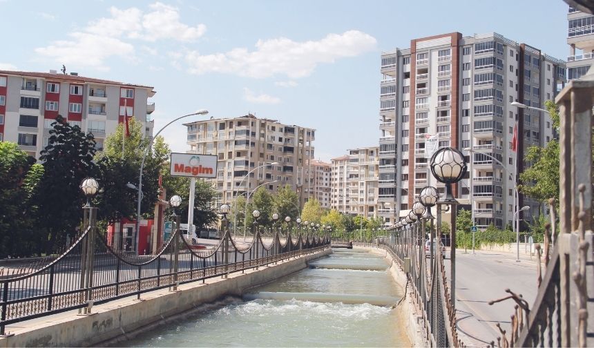 Bir zamanlar kayısı kokuyordu! Bostanbaşı nasıl "beton mezarlığına" dönüştü?
