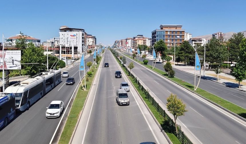 Doğu'nun araç röntgeni: Malatya ve komşu illerde hangi taşıt yoğunlukta?