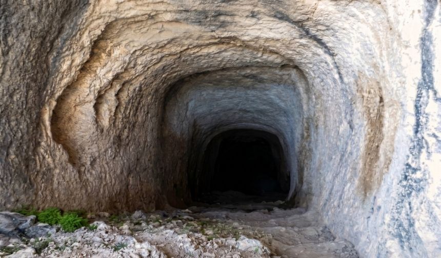 Malatya Akçadağ'daki o kayanın sırrı çözüldü: Antik çağın 45 derecelik askeri dehası!