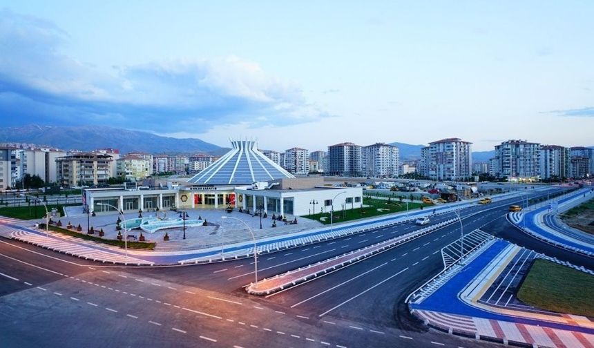Malatya Büyükşehir Nikah Sarayı arkasındaki gizemli arazi: 17 milyon ödenecek ama proje yok!