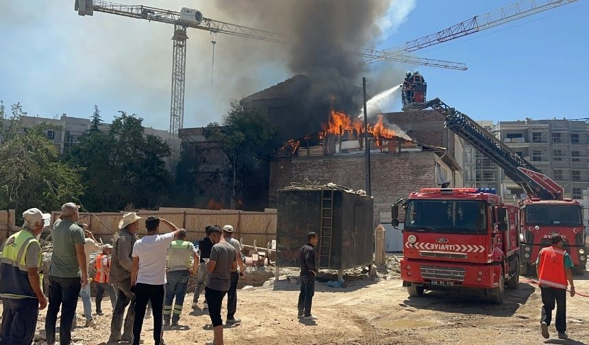 Malatya Hamidiye Mahallesi'nde korkutan anlar: İtfaiye ekipleri alarmda!