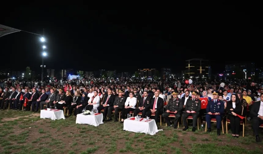 Malatya’da 15 Temmuz coşkusu: “Hiçbir güç bu millete diz çöktüremez!”