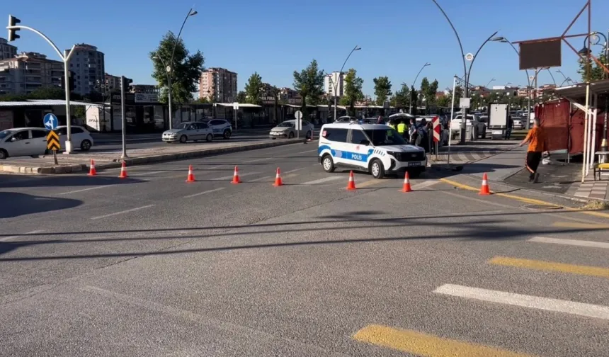 Malatya’da feci kaza: 49 yaşındaki kadın metrelerce savrulup hayatını kaybetti