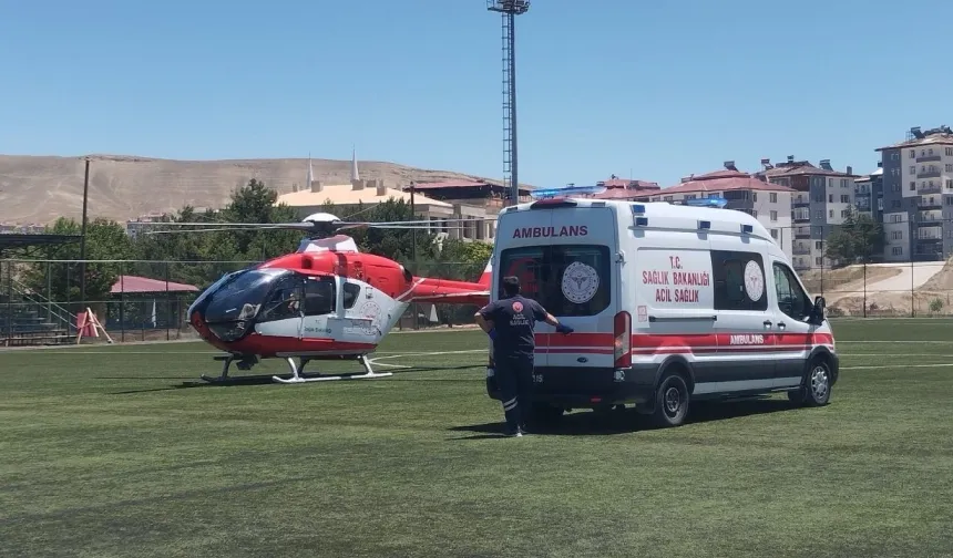 Malatya’da iki araç kafa kafaya çarpıştı: 7 yaralıdan 1’i için helikopter havalandı