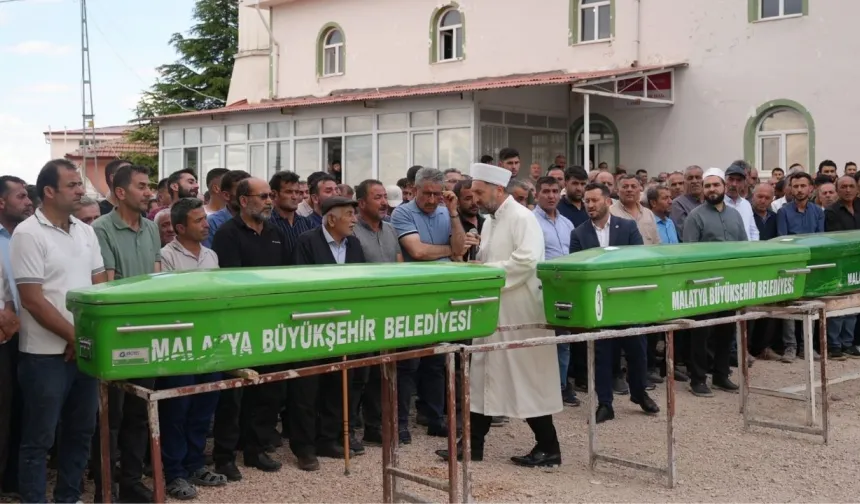 Malatya’yı yasa boğan kaza: Aynı aileden 3 kişi yan yana toprağa verildi!