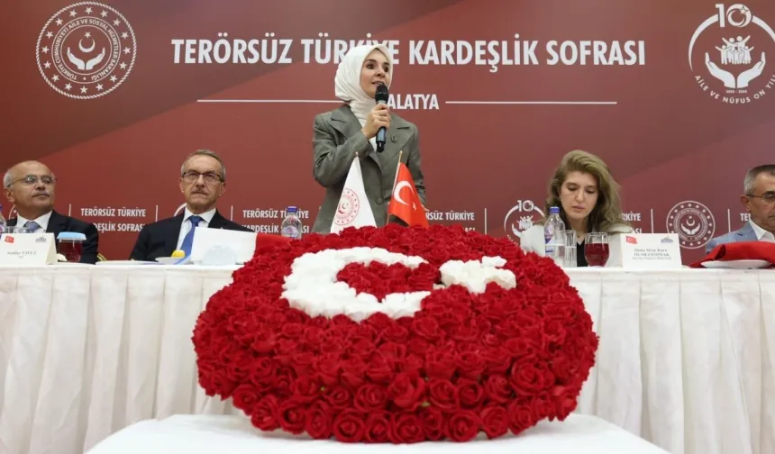 Bakan Göktaş Malatya’da dezenformasyona karşı uyardı: “Af yok, bilgi kirliliğine fırsat vermeyeceğiz”