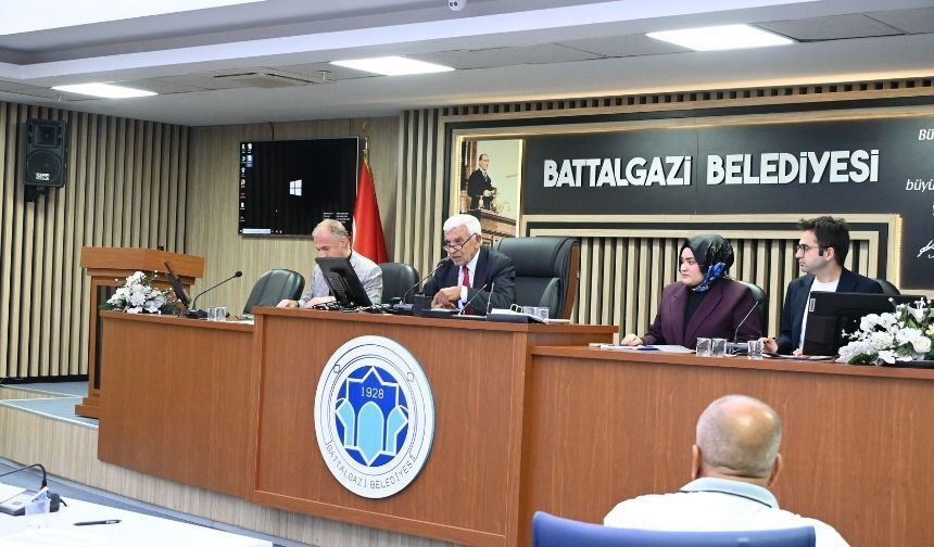 Battalgazi Meclisi’nden öğretmenevi kararı: 10 metrelik yol kaldırıldı, sınırlar yeniden çizildi