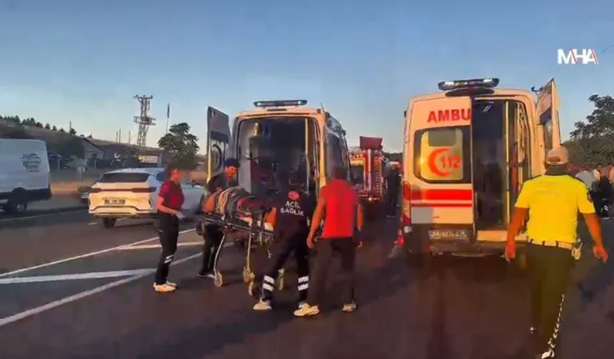 Malatya’da korkunç kaza! Tarım işçilerini taşıyan minibüs TIR’a çarptı