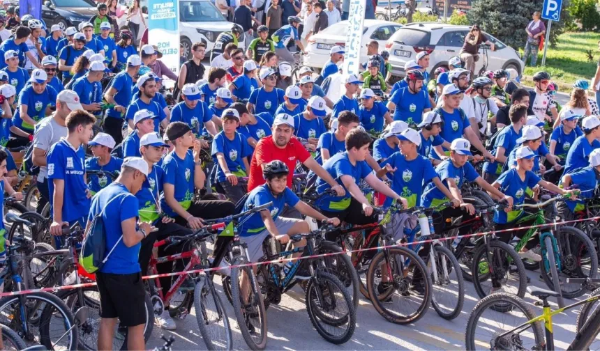 Malatya’da pedal sesleri: Uluslararası Beydağı Dağ Bisikleti Yarışı kortejle başladı