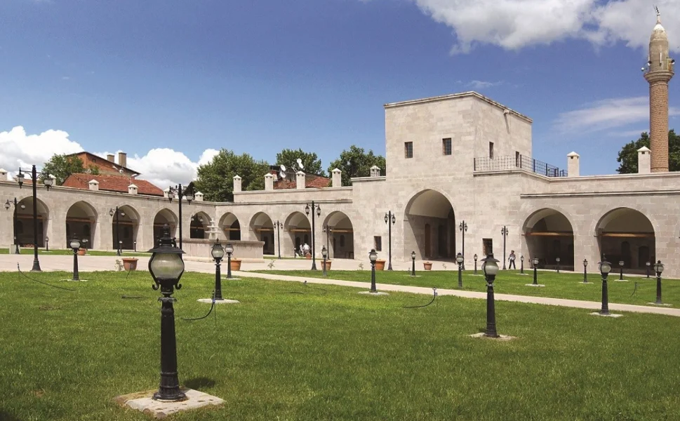 Malatya’nın tarihi kapısında kilitler açılıyor: Kervansaray için tarih verildi!